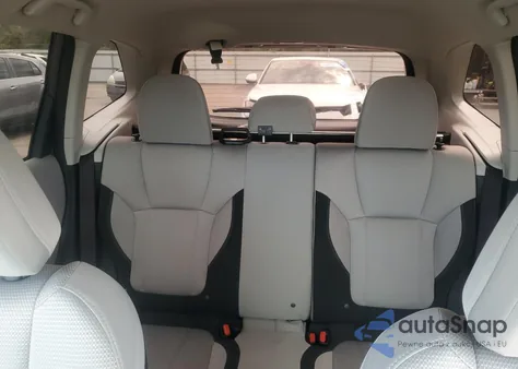 2023 Subaru Forester z USA, uszkodzony, nr VIN JF2SKAAC1PH502885